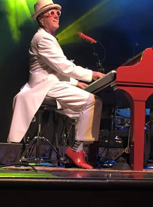 elton dan